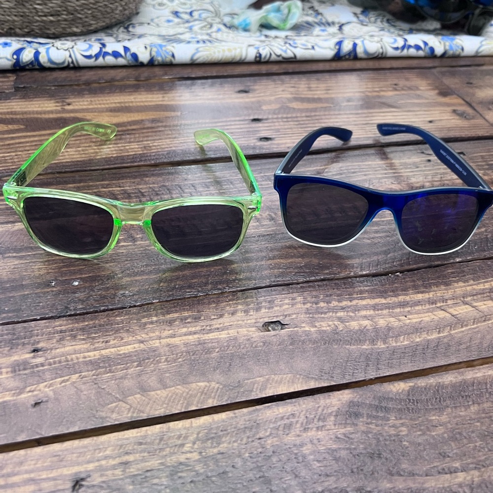 LOT Set of 2 Green and Blue Sunglasses Set Target & Dicks Sports GUC RARE